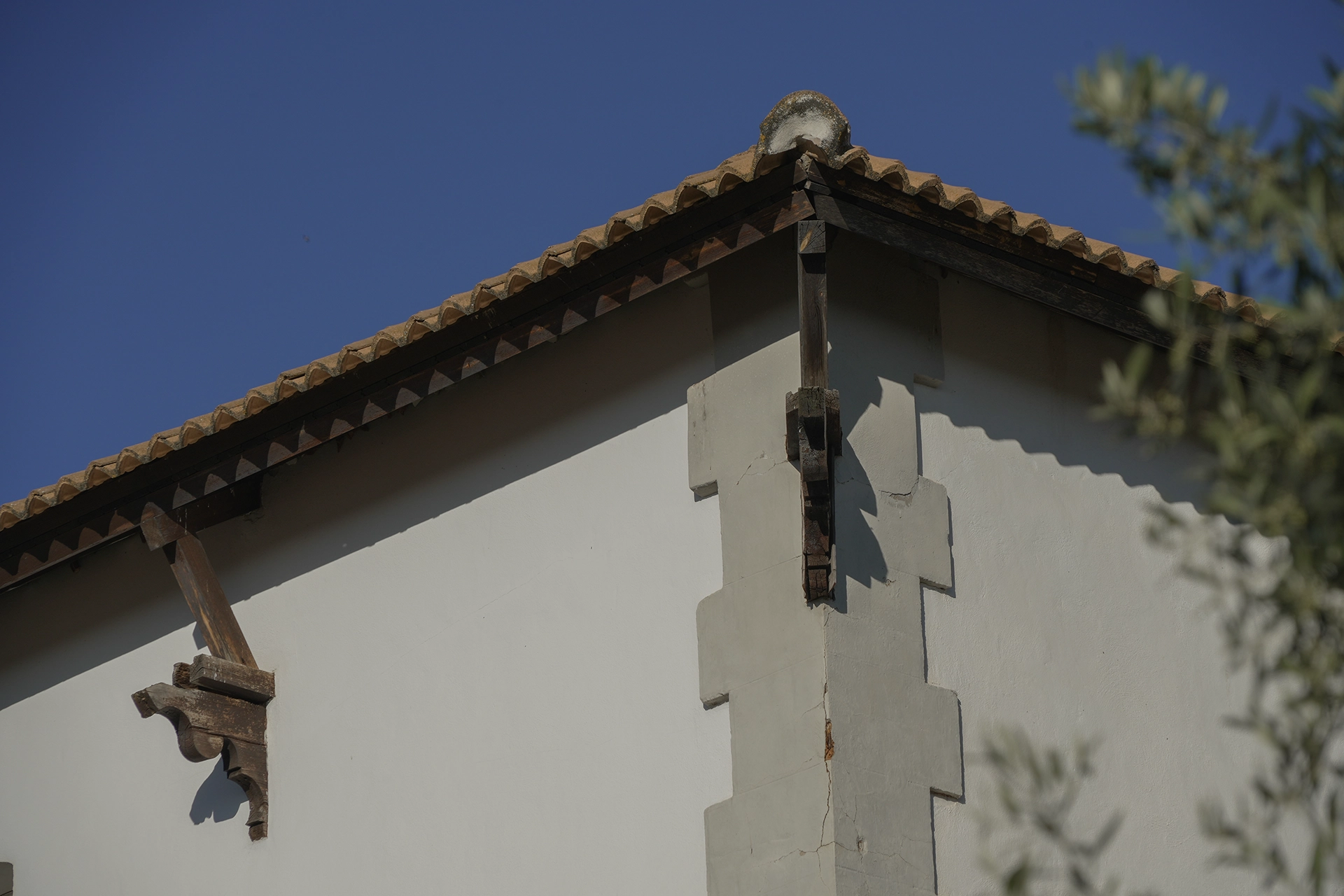 Detalle del cuerpo añadido y terrazas superiores