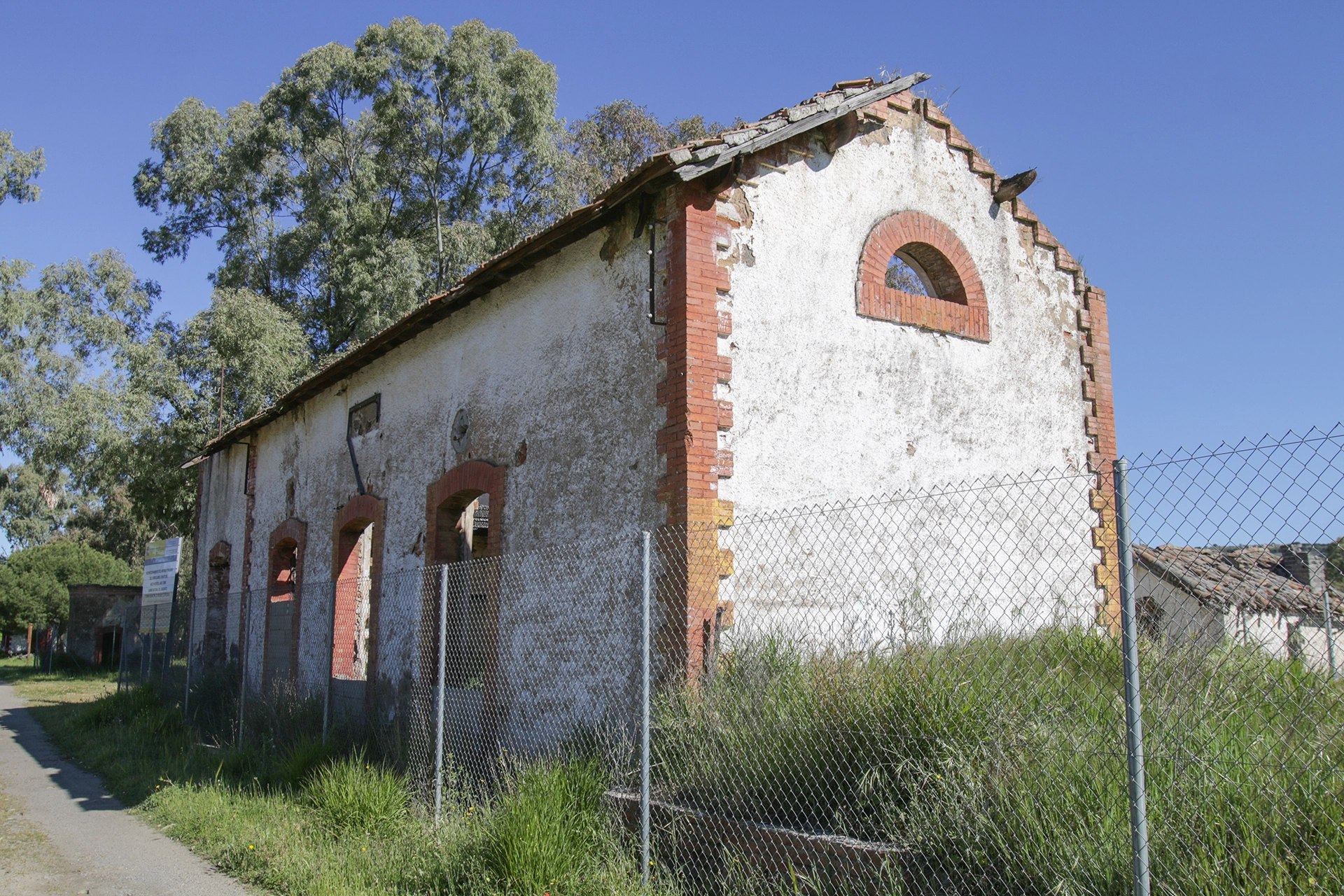 Vista exterior de la Estación de Cámaras Altas